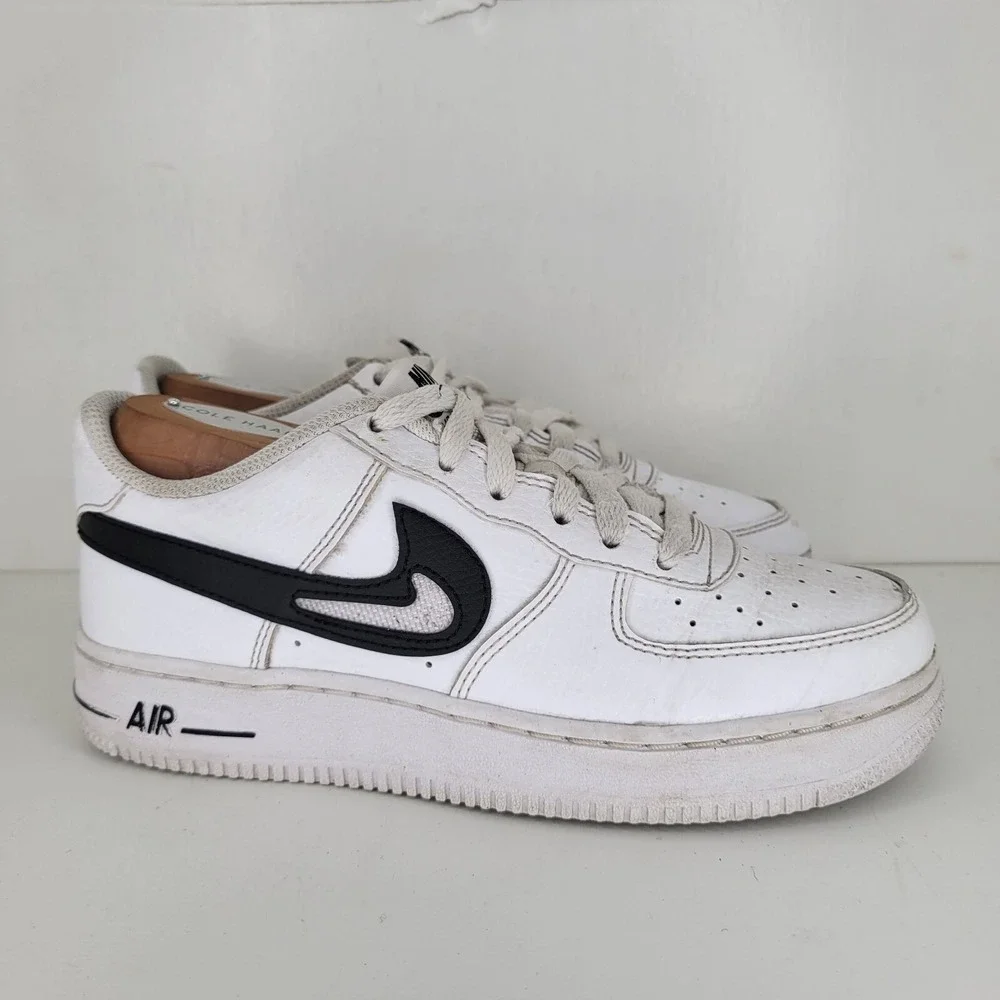 Nike Air Force 1 GS Cut Out Swoosh White/Black Womens Sz 6 Kids Sz 4Y DR7889-100